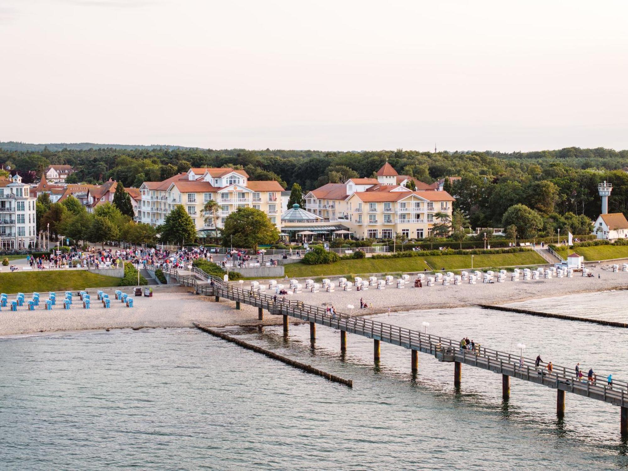 奥斯特西库伦伯恩旅游魅力酒店 Ostseebad Kühlungsborn 外观 照片