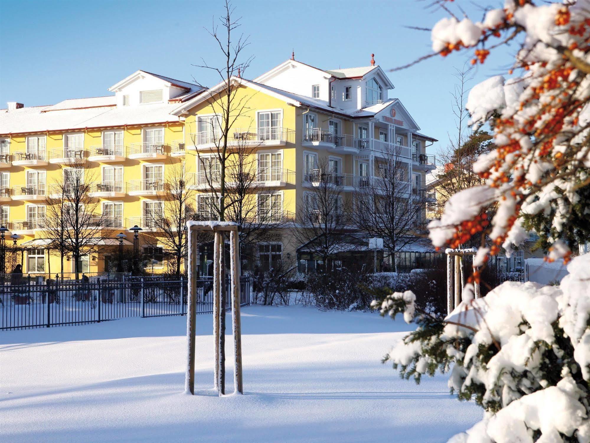 奥斯特西库伦伯恩旅游魅力酒店 Ostseebad Kühlungsborn 外观 照片