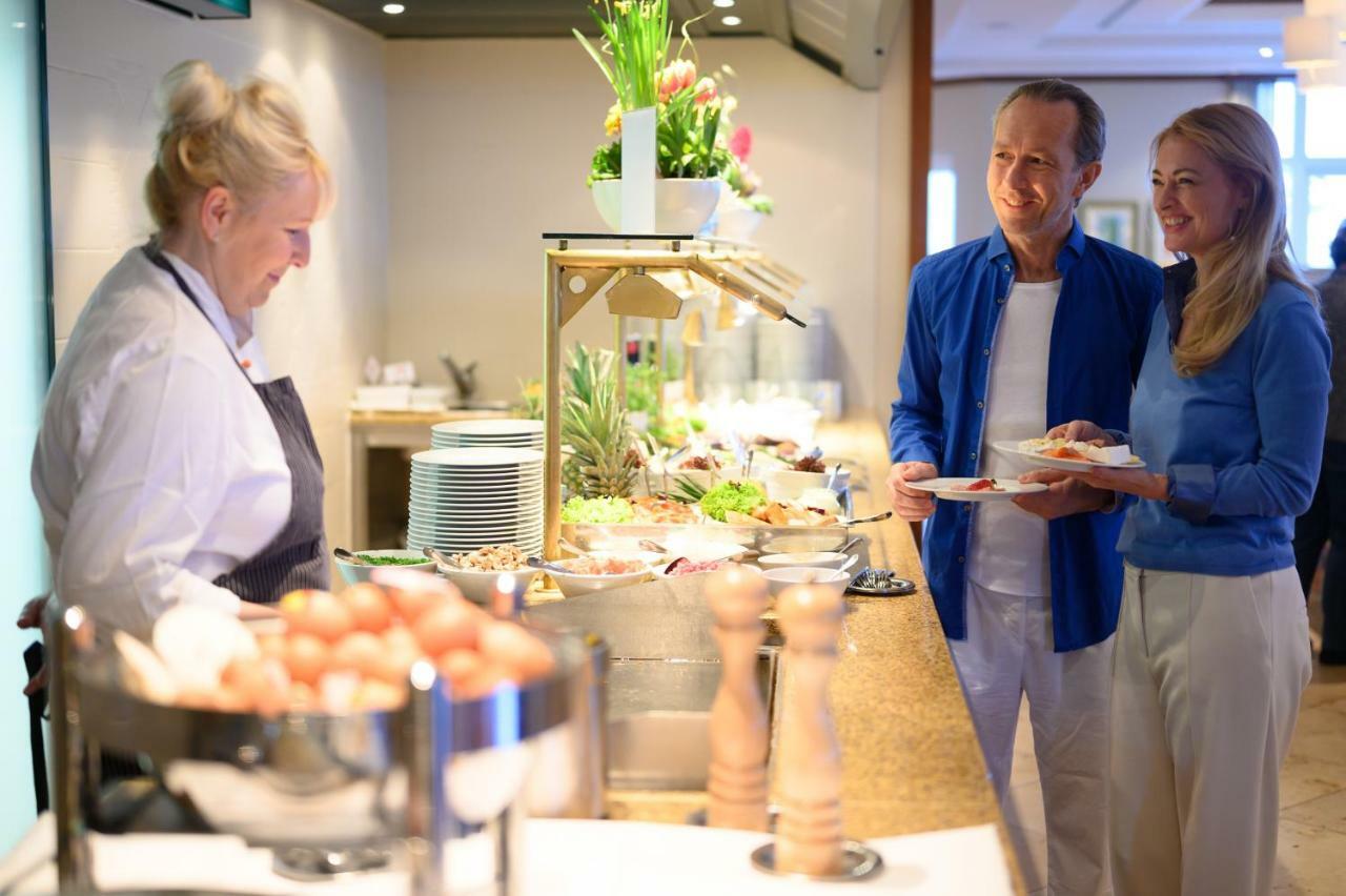 奥斯特西库伦伯恩旅游魅力酒店 Ostseebad Kühlungsborn 外观 照片