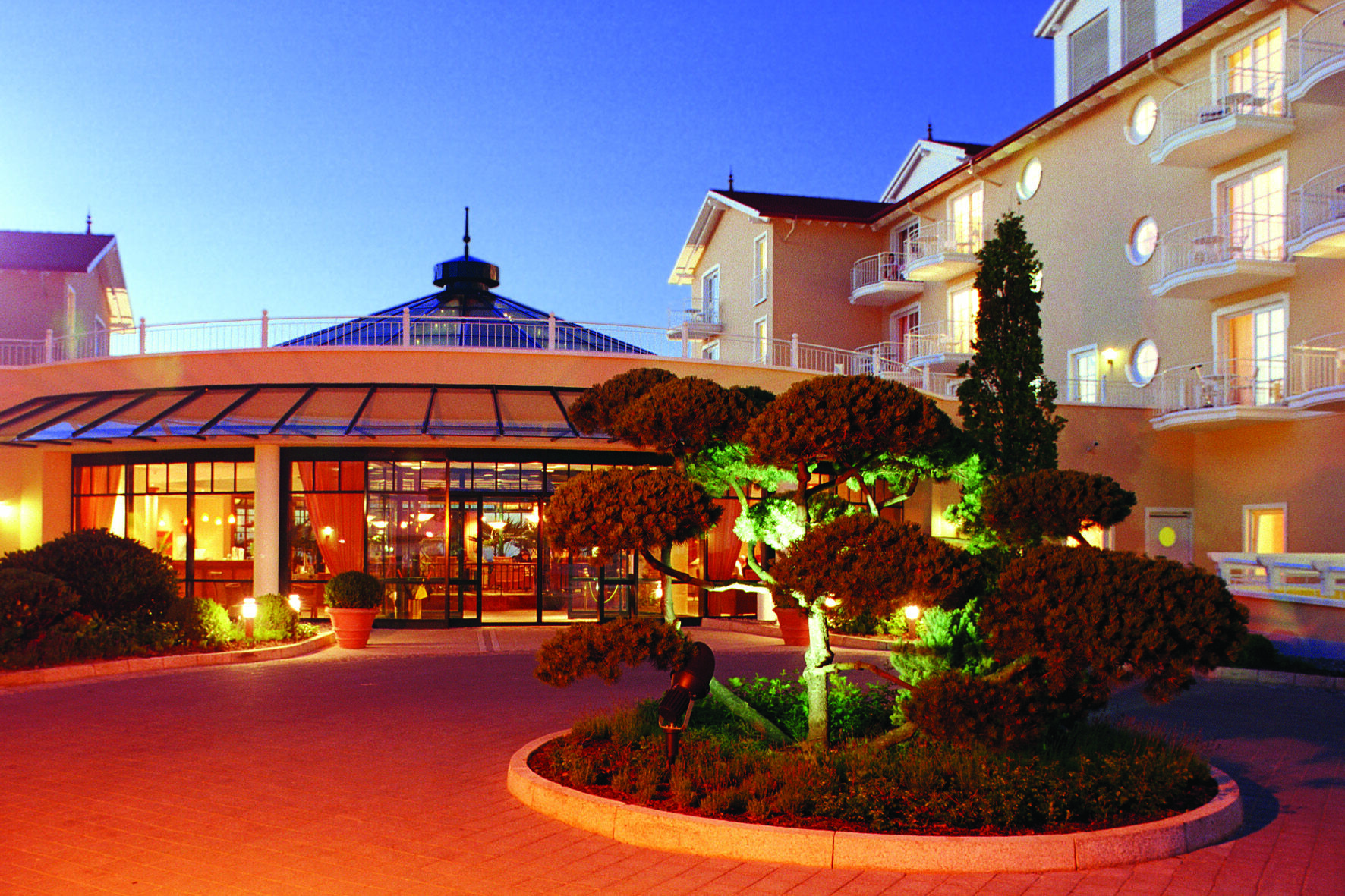 奥斯特西库伦伯恩旅游魅力酒店 Ostseebad Kühlungsborn 外观 照片
